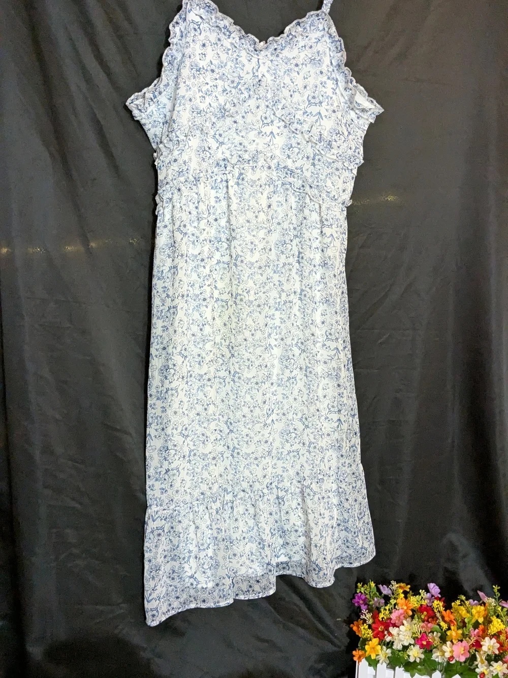 Light Blue Floral Sleeveless Midi Dress